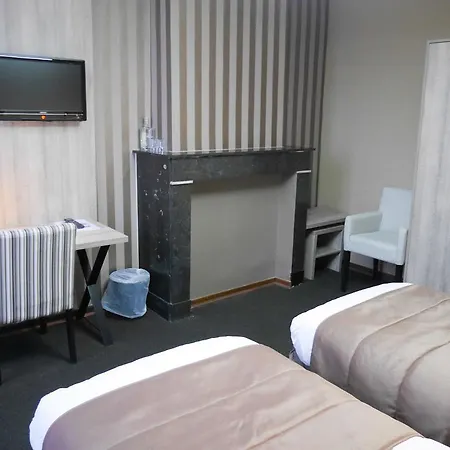Hotel Mille Colonnes *