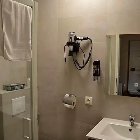 Hotel Mille Colonnes *