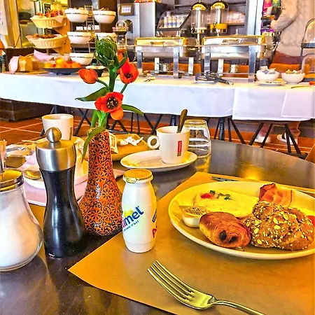 米勒克隆酒店 酒店